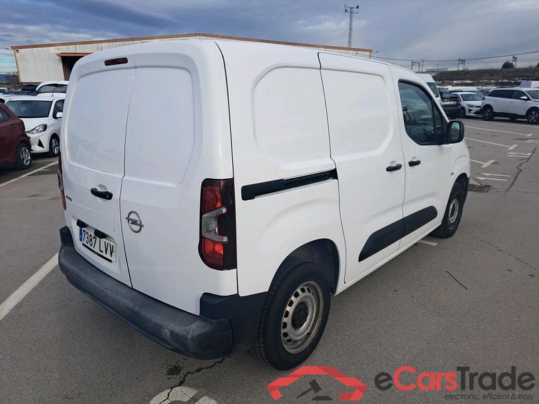 OPEL Combo / 2018 / 3P / furgón derivado de turismo 1.5 TD 75kW (100CV) Express L H1 650kg (AC) #2