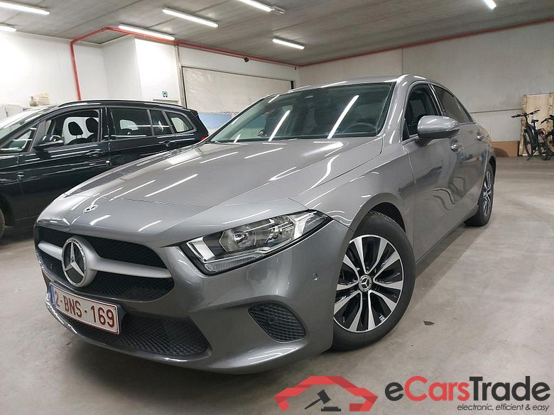 MERCEDES - MER A BERLINE 180 d 116PK 8G-DCT Business Solution Essential Plus & Smartphone Intergation #1