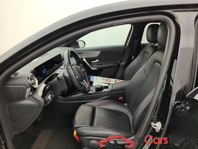 Mercedes-Benz A-Klasse Limousine A 250e Business Solution 4d #3