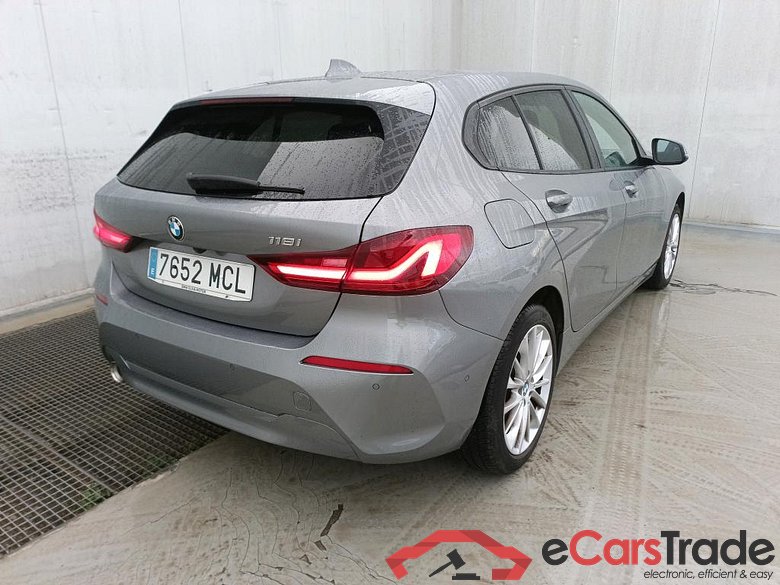 Serie 1 Berlina 118i 1.5 135CV AT7 E6d #2