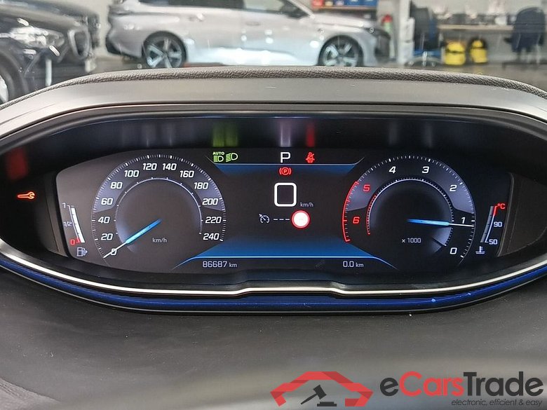 PEUGEOT 5008 DIESEL - 2021 1.5 BlueHDi 130 Allure AT 5d #6