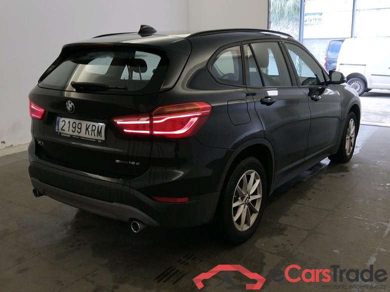 BMW X1 / 2015 / 5P / todoterreno sDrive18d #2