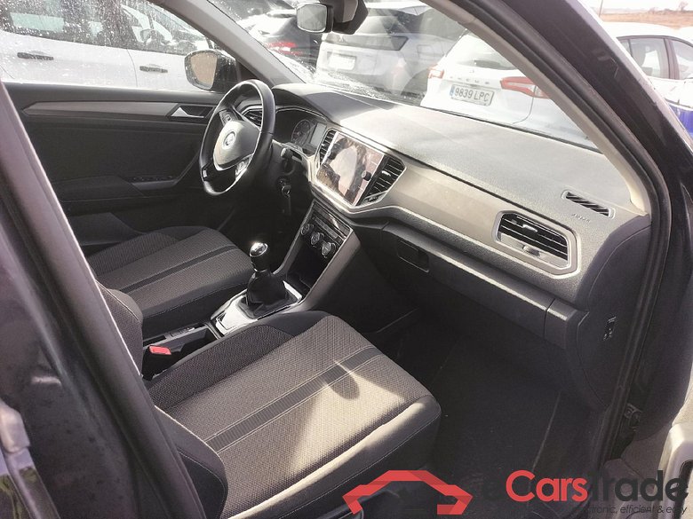 VOLKSWAGEN T-Roc / 2017 / 5P / todoterreno Advance R-Line 1.0 TSI 81kW (110CV) #6