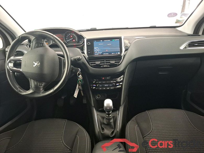 208 Allure Business 1.2 PureTech 110CV BVM6 E6dT #5