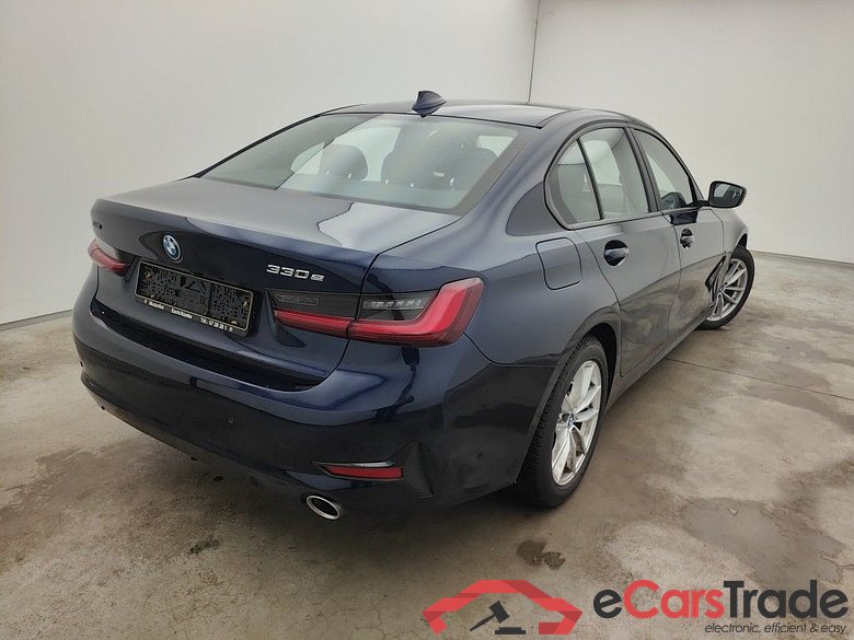 BMW 3 - 2019 330eXA 184hp PHEV 4d #2
