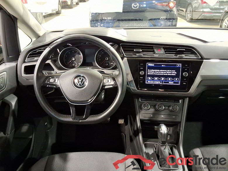 VOLKSWAGEN TOURAN 1.5 TSI TRENDLINE DSG #6