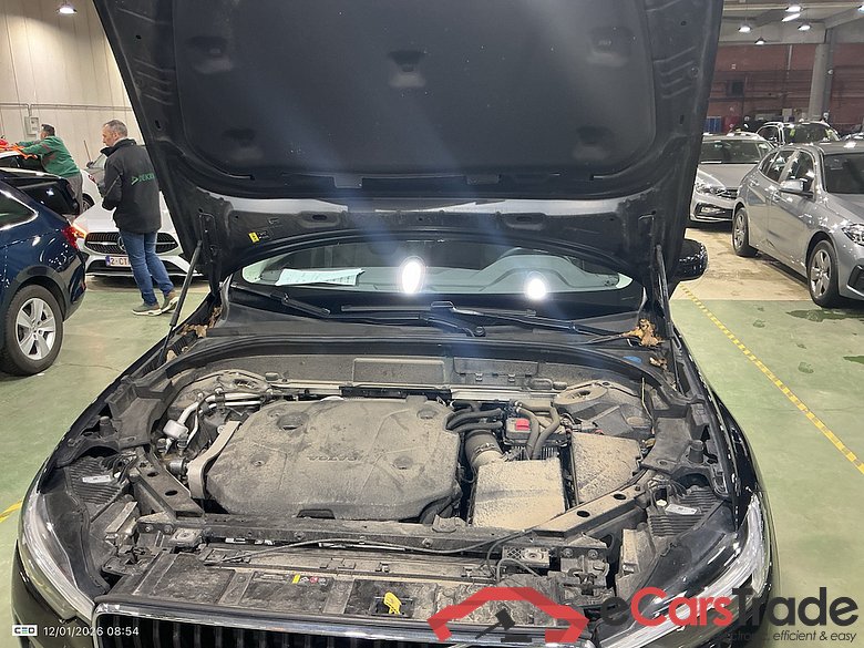 VOLVO XC60 2.0 B4 D MHEV CORE AUTO #6