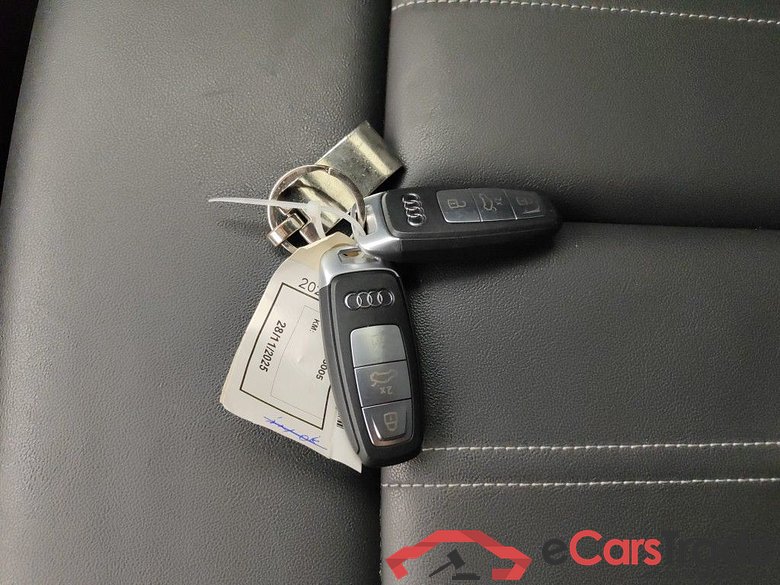 AUDI Q4 E-TRON 40 82kWh 204hp 5d #4