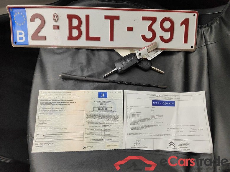 Citroën C3 1.2 PureTech 83 S&S MAN Live 5d #4