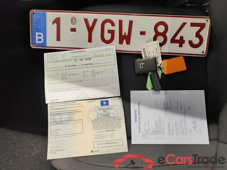 Volvo XC40 T3 Momentum Pro 5d #4