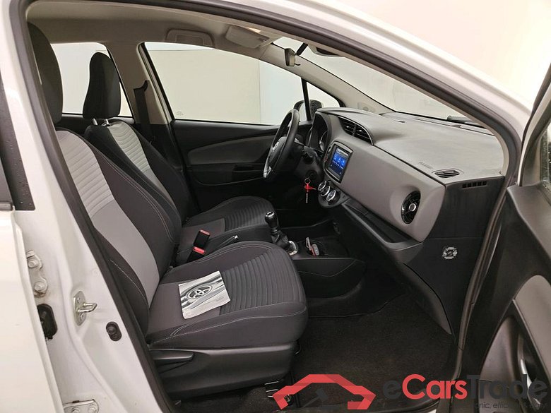 Toyota Yaris 1.0 VVT-i Connect 5d #3