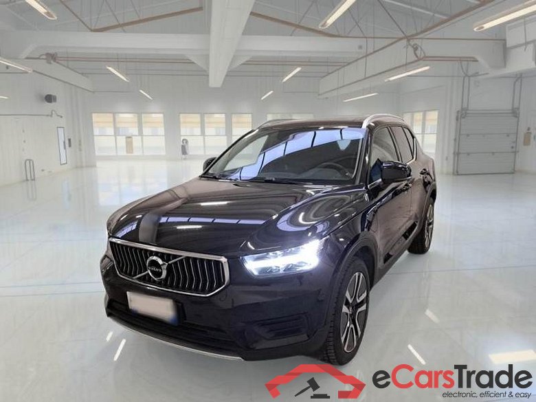 VOLVO XC40 / 2017 / 5P / SUV T5 PLUG-IN HYBRID AUTO RECHARGE INSCR. #1