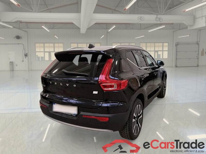 VOLVO XC40 / 2017 / 5P / SUV T5 PLUG-IN HYBRID AUTO RECHARGE INSCR. #2