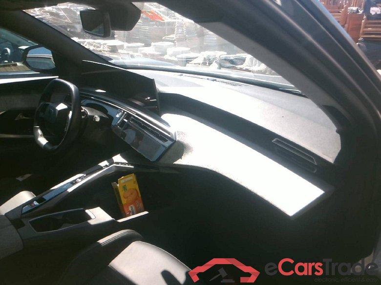 Peugeot 3008 Allure Hybrid 136 e-DCS6 (1.2L) #3