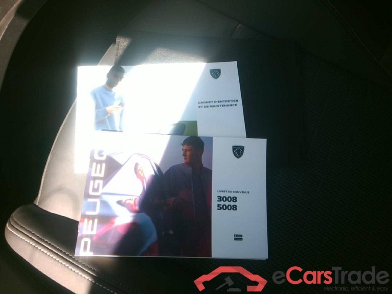 Peugeot 3008 Allure Hybrid 136 e-DCS6 (1.2L) #5