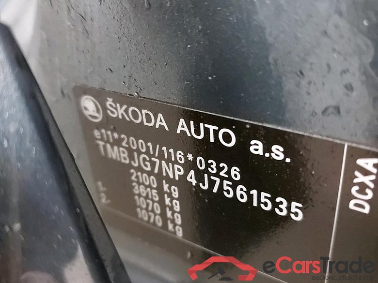 SKODA - SKO SUPERB COMBI CRTDI 120PK DSG7 Style Pack GPS & Comfort Towing Hook #6