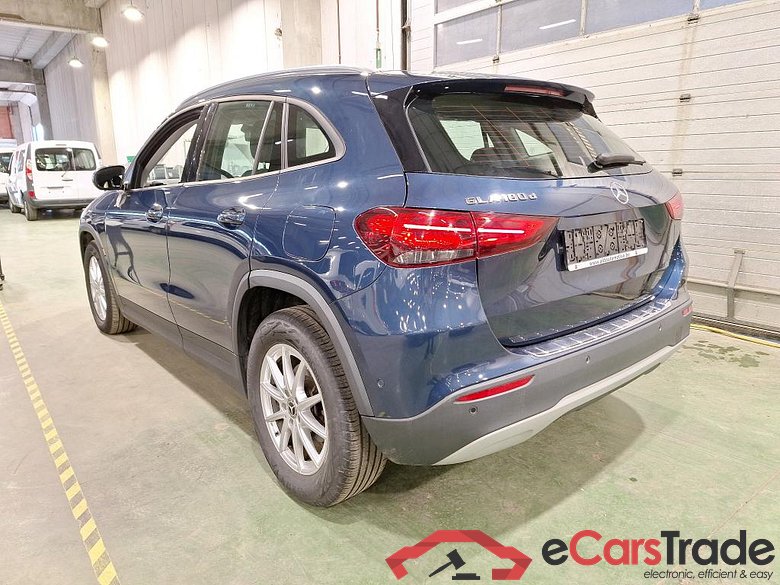 Mercedes GLA 180d Aut. Widescreen Navi 1/2 Leather KeylessGo Camera Klima PDC ... #4