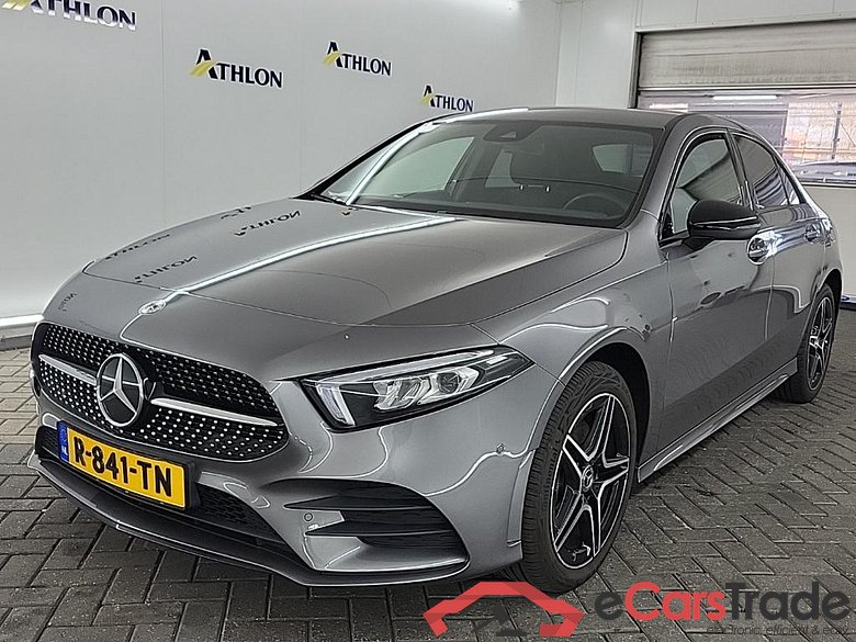 MERCEDES-BENZ A-Klasse Limousine A 250 e DCT AMG Line 4D 160kW #1