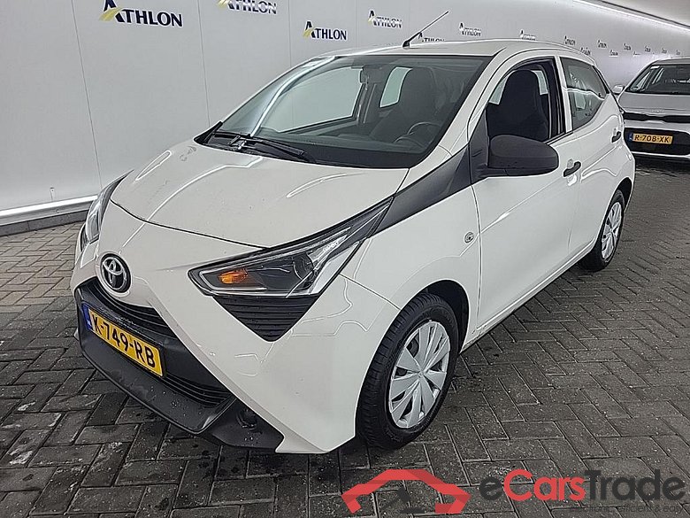 TOYOTA Aygo 1.0 VVT-i x-fun #1