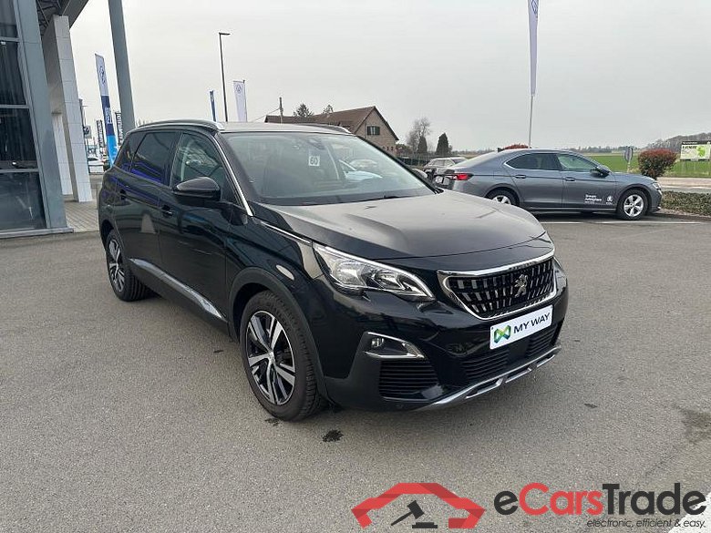 Peugeot 5008 II Allure avec focal + pack enfant 7 places #1