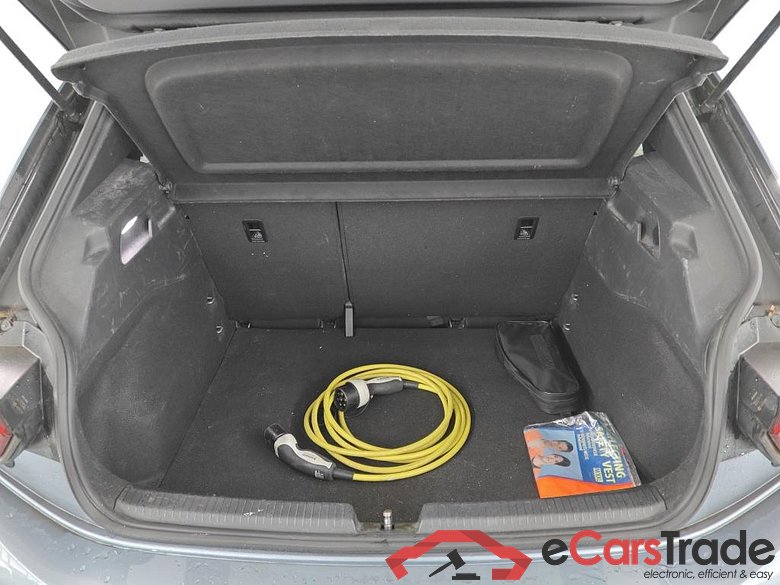 VOLKSWAGEN ID.3 58kWh 150kW Life auto 5D #5