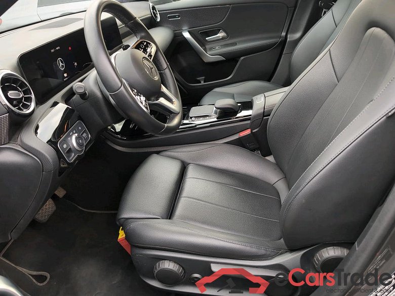 MERCEDES-BENZ A-CLASS LIMOUSINE 1.3 A 250 E LUXURY LINE DCT #5