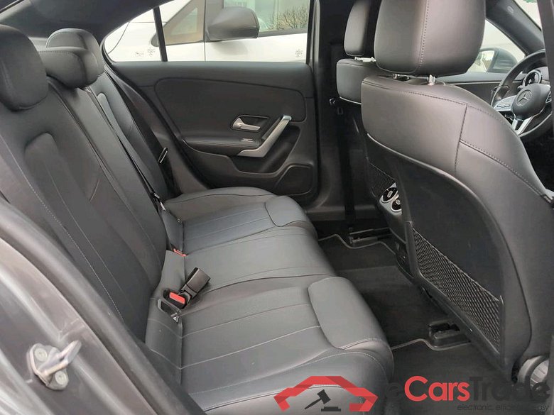 MERCEDES-BENZ A-CLASS LIMOUSINE 1.3 A 250 E LUXURY LINE DCT #6