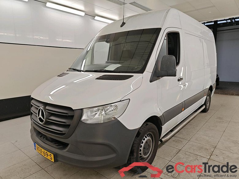 Mercedes-Benz Sprinter 311CDI L2H2 RWD 3.5 Functional VI  9G-Tronic6d #1