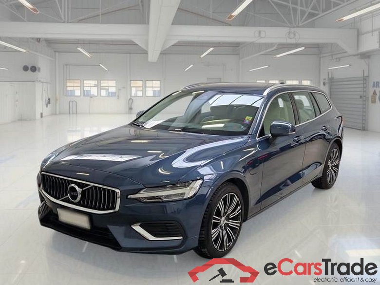 VOLVO V60 / 2019 / 5P / STATION WAGON T8 PLUG-IN AWD AUTOM.RECH.INSCRIPTION