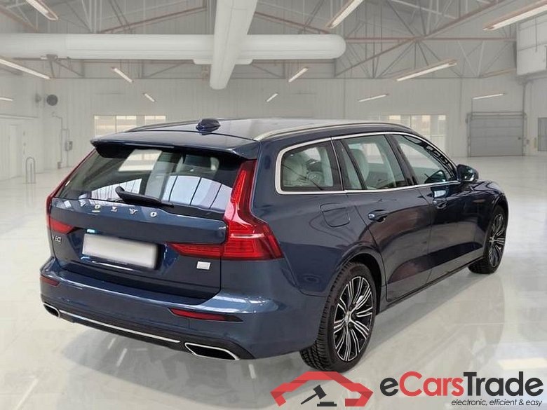 VOLVO V60 / 2019 / 5P / STATION WAGON T8 PLUG-IN AWD AUTOM.RECH.INSCRIPTION #2