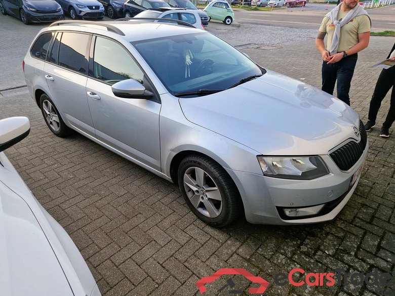 SKODA Octavia Combi Octavia Combi Ambition 1,6 TDI 81 kW 5-speed mech. #2