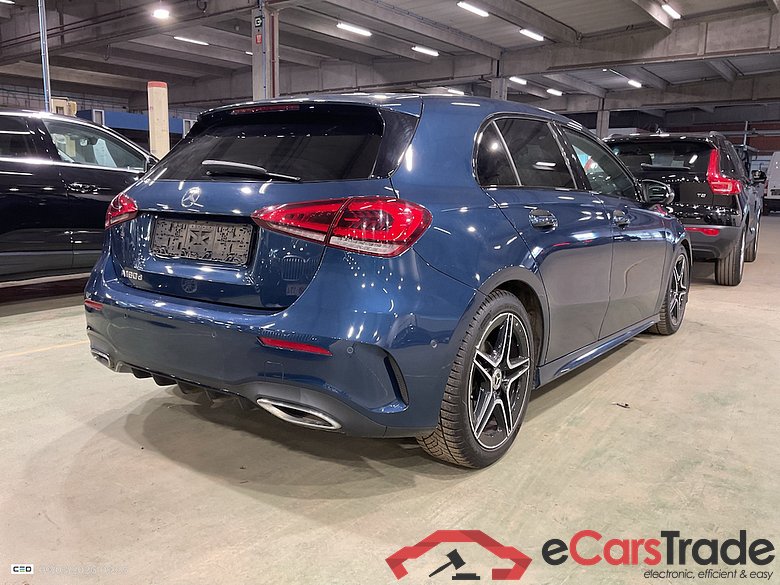 Mercedes A 180d AMG Night Aut. Pano LED-Xenon Widescreen Navi 1/2 Sport-Leather-Alcantara KeylessGo Camera Klima PDC ... #3