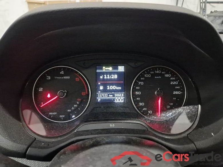 AUDI Q2 / 2020 / 5P / SUV 2.0 30 TDI BUSINESS S TRONIC #4