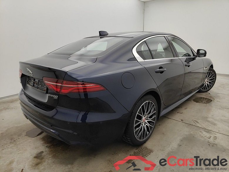 JAGUAR XE DIESEL - 2019 2.0 180 D AWD R-Dynamic S (EU6.2) 4d #2