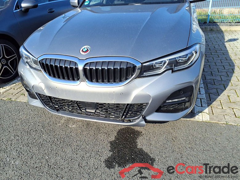 BMW 3 Touring (G21)(06.2019->) DE - Kb5 320 d Mild-Hybrid EU6d, xDrive M Sport (EURO 6d) - unrepar. Transportschaden s. KVA #3