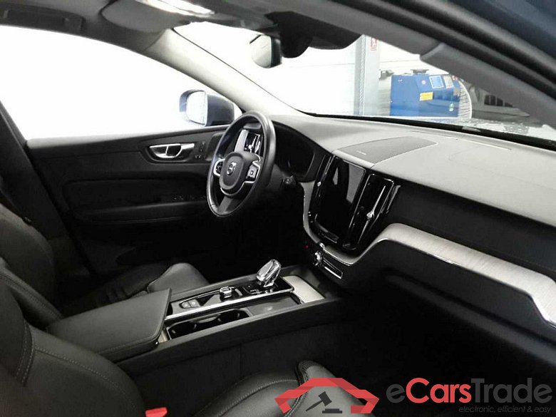 Volvo XC60 (03.2017->) DE - SUV5 B5 (Benzin) 2WD EU6d, Inscription Mild-Hybrid (EURO 6d), (Facelift) 20 #4