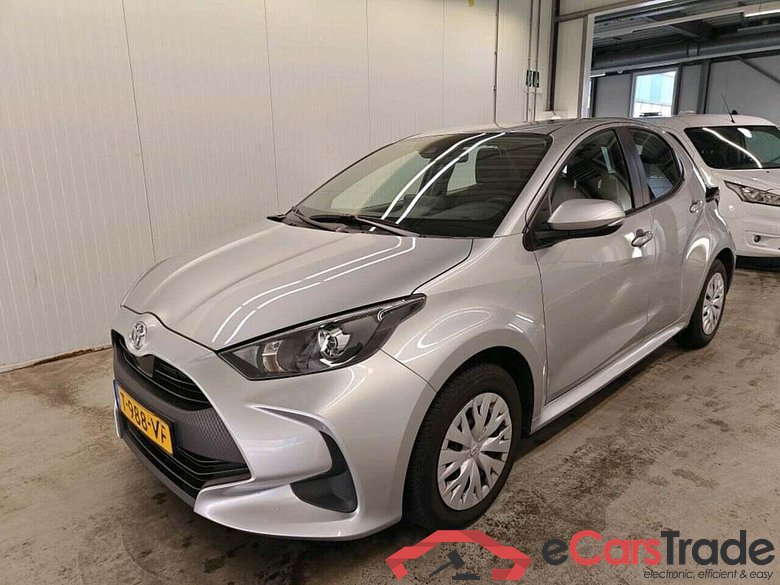 TOYOTA Yaris 1.5 VVT-i Active