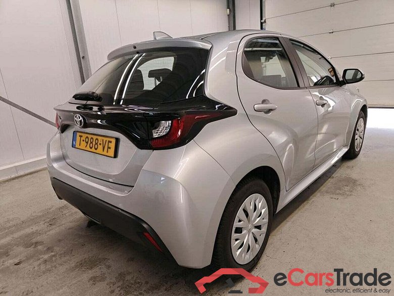 TOYOTA Yaris 1.5 VVT-i Active #2