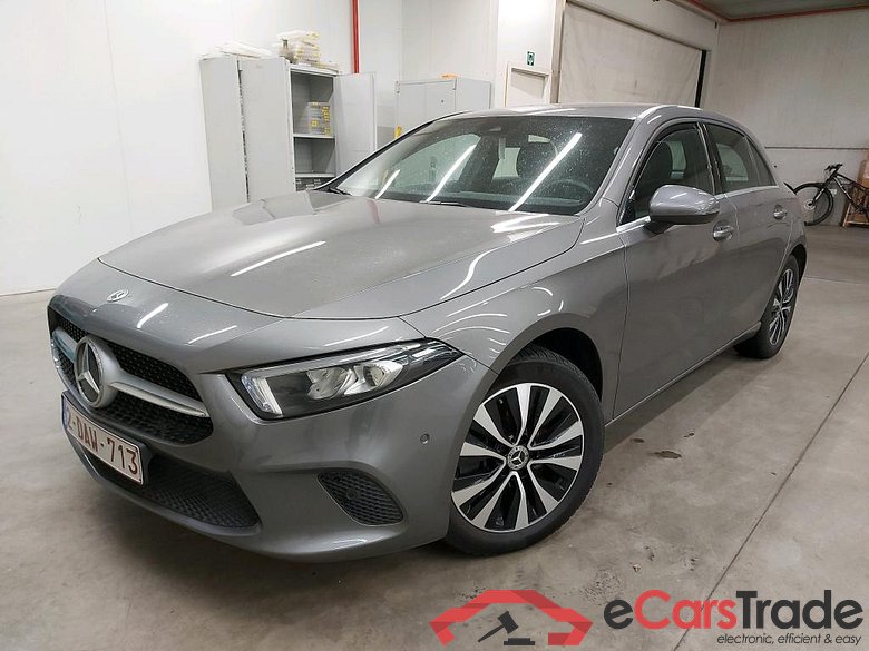 MERCEDES - MER A 250 e 218PK DCT Business Line & Widescreen CockPit * HYBRID *