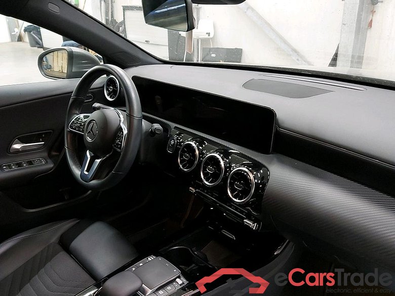 MERCEDES - MER A 250 e 218PK DCT Business Line & Widescreen CockPit * HYBRID * #3