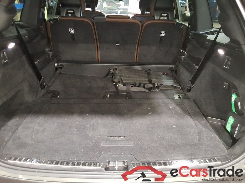 VOLVO XC90 DIESEL - 2019 2.0 B5 4WD Momentum Pro 7pl. AdBlue #3