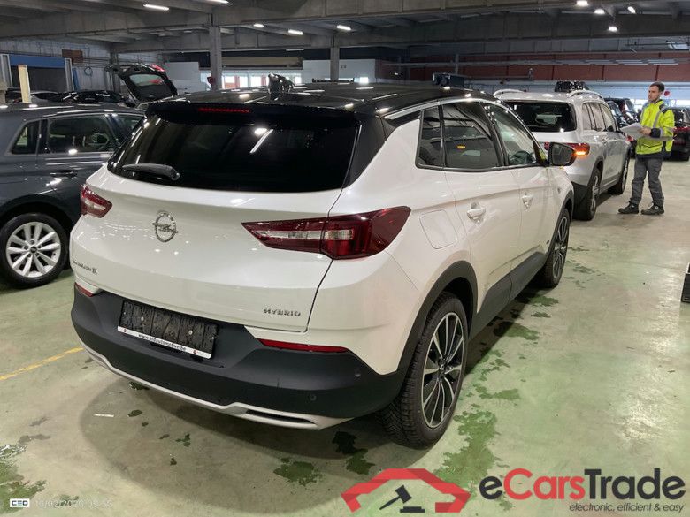 OPEL GRANDLAND X 1.6 TURBO S-S E-AT8 225HP ULTIMATE #4