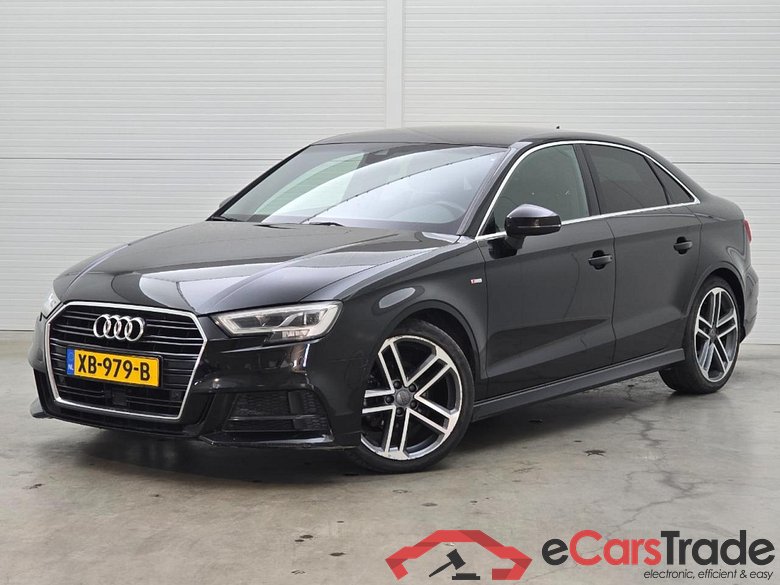 AUDI A3 Limousine 35 TFSI CoD Sport S Line Edition #1