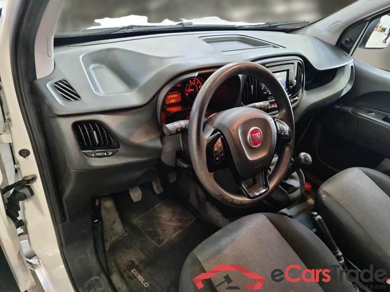 FIAT DOBLÒ CARGO / 2014 / 4P / VETT. FURGONATA CH1 LOUNGE 1.3 MJET 95CV E6D SeS #3
