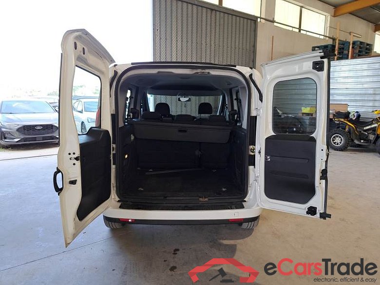 FIAT DOBLÒ CARGO / 2014 / 5P / COMBI CH1 LOUNGE 1.6 MJET 105CV E6D N1 #5
