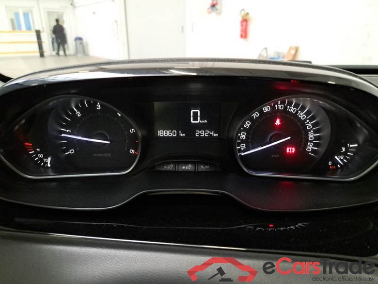 PEUGEOT 208 / 2015 / 5P / BERLINA VAN ACTIVE BLUEHDI 75CV #4