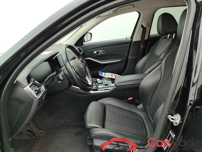 BMW 3 Reeks Touring 318dA (110 kW) 5d #3