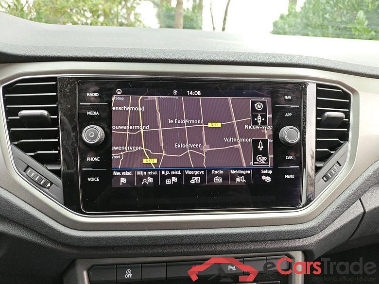 VOLKSWAGEN T-Roc 85 kW #3