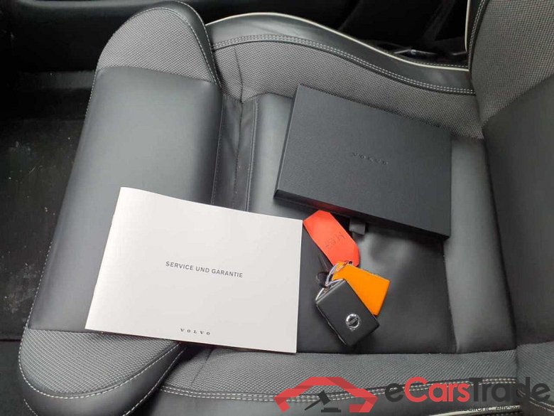 Volvo XC60 (03.2017->) DE - SUV5 B5 (Benzin) AWD EU6d, Ultimate Dark Mild-Hybrid (EURO 6d), (Facelift) #4