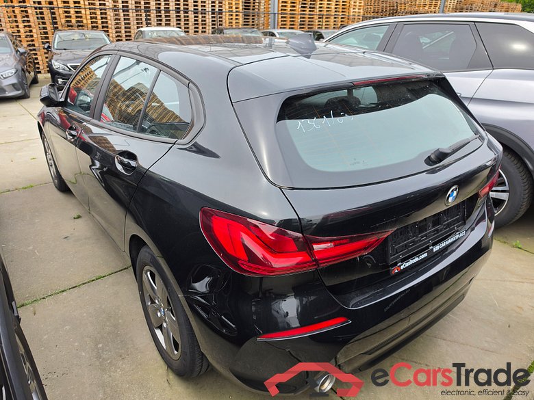 BMW 116d LED-Xenon Navi KeylessGo Klima PDC ... #6